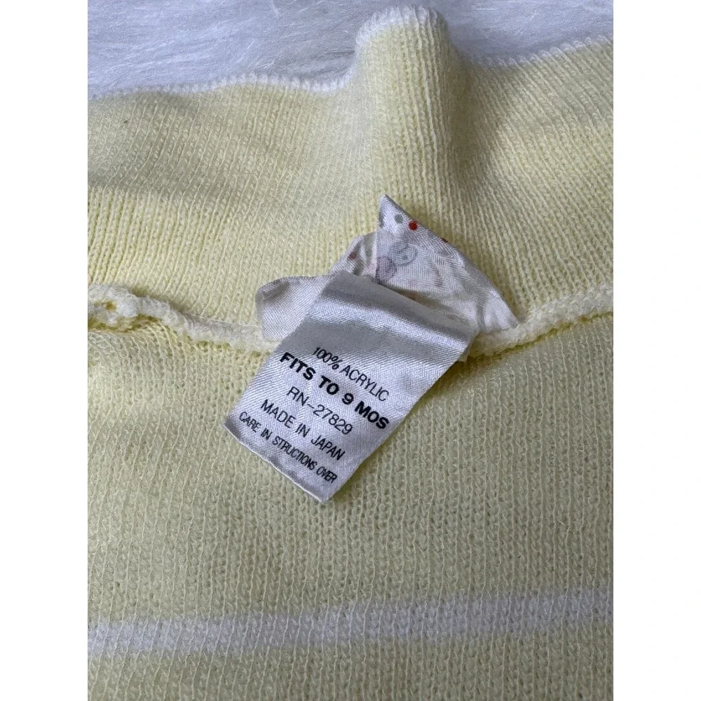 1980's Baby Yellow Knit Cardigan Sweater Teddy Bear Size Newborn to 9 Months‎
